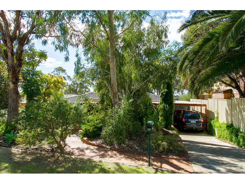 10 Tuart Place, Yangebup WA 6164