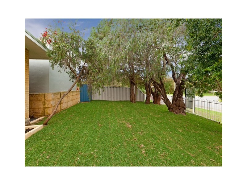 74 Ferdinand Crescent, Coolbellup WA 6163