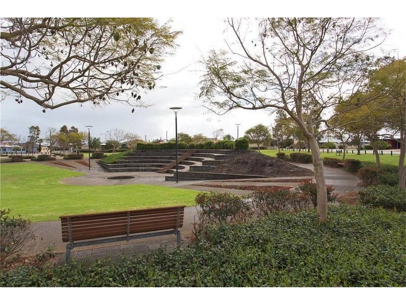 67 Plumwood Ave, Hammond Park WA 6164