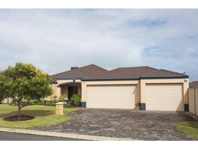 67 Plumwood Ave, Hammond Park WA 6164
