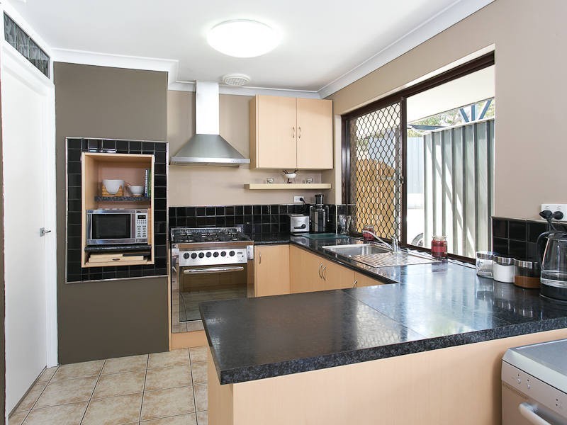 34 Plover Drive, Yangebup WA 6164