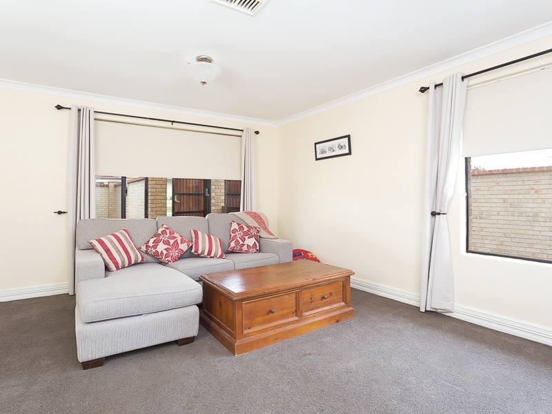 9 Begonia Close, Yangebup WA 6164