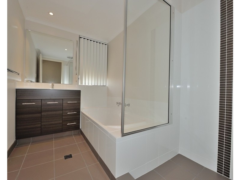 18 Hennessy Way, Rockingham WA 6168