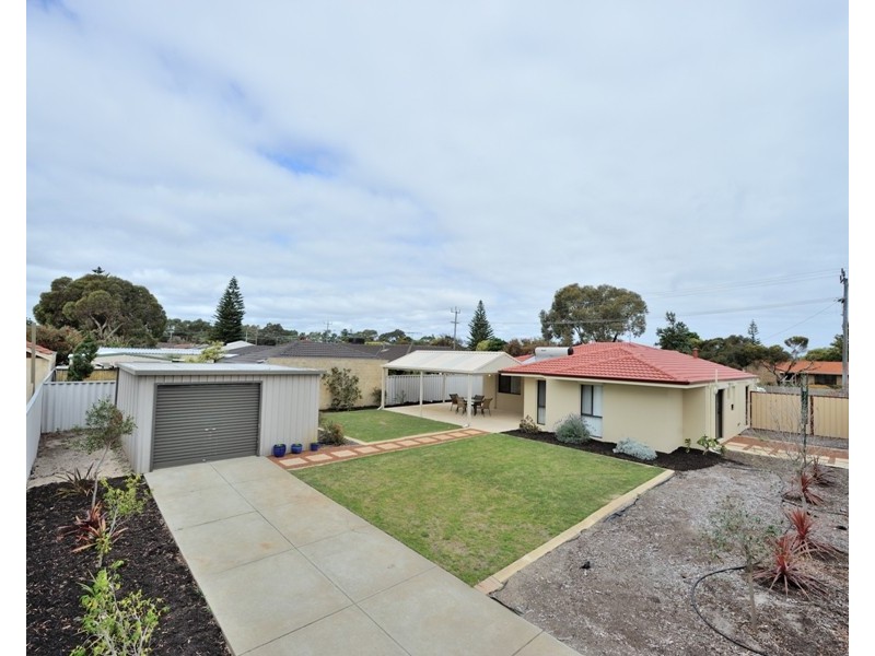 18 Hennessy Way, Rockingham WA 6168
