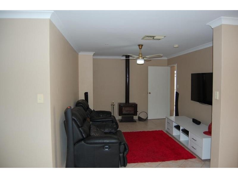 11 Rossell Place, Atwell WA 6164