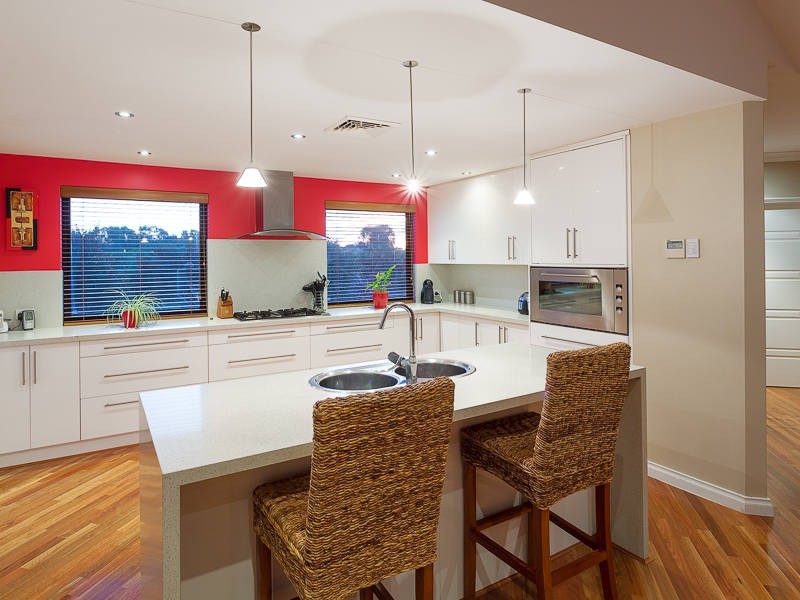 4 Algeri Link, Oakford WA 6121