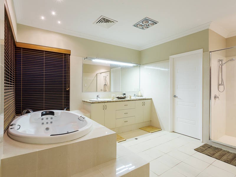 4 Algeri Link, Oakford WA 6121