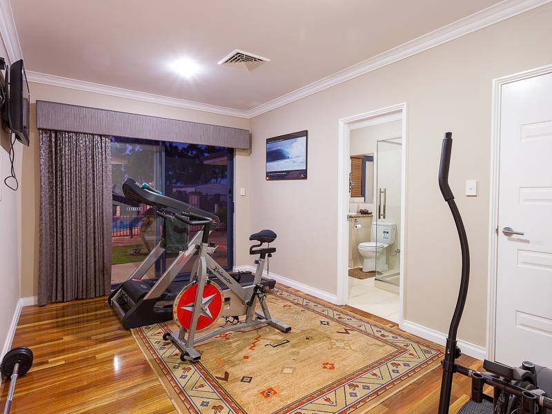 4 Algeri Link, Oakford WA 6121