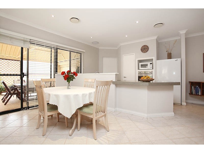 34 Hopkins Way, Spearwood WA 6163