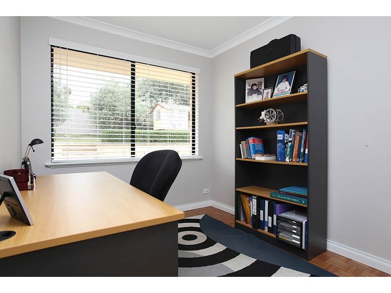 34 Hopkins Way, Spearwood WA 6163