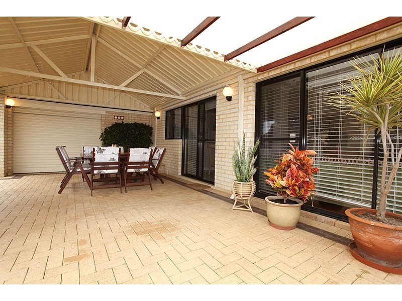 34 Hopkins Way, Spearwood WA 6163