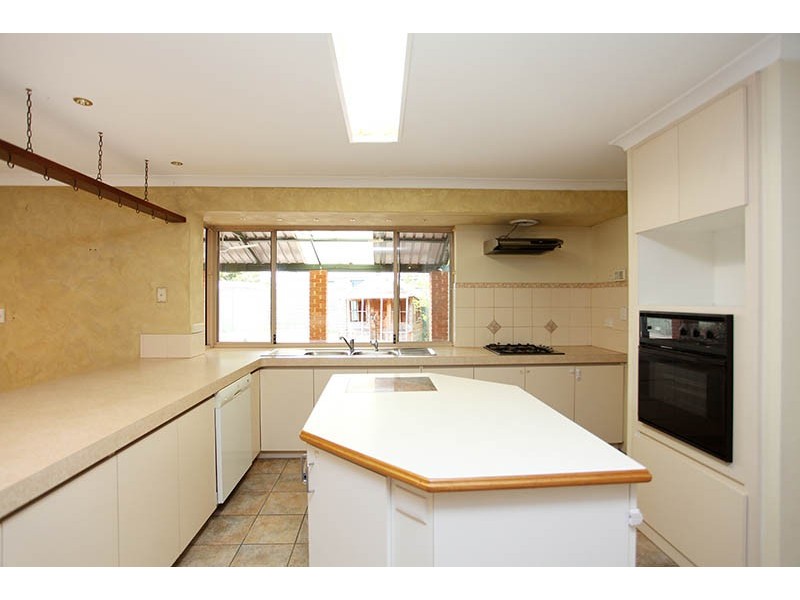 12 Touchell Retreat, Atwell WA 6164