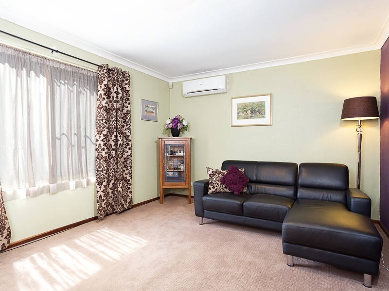 12 Whitmore Place, Coolbellup WA 6163