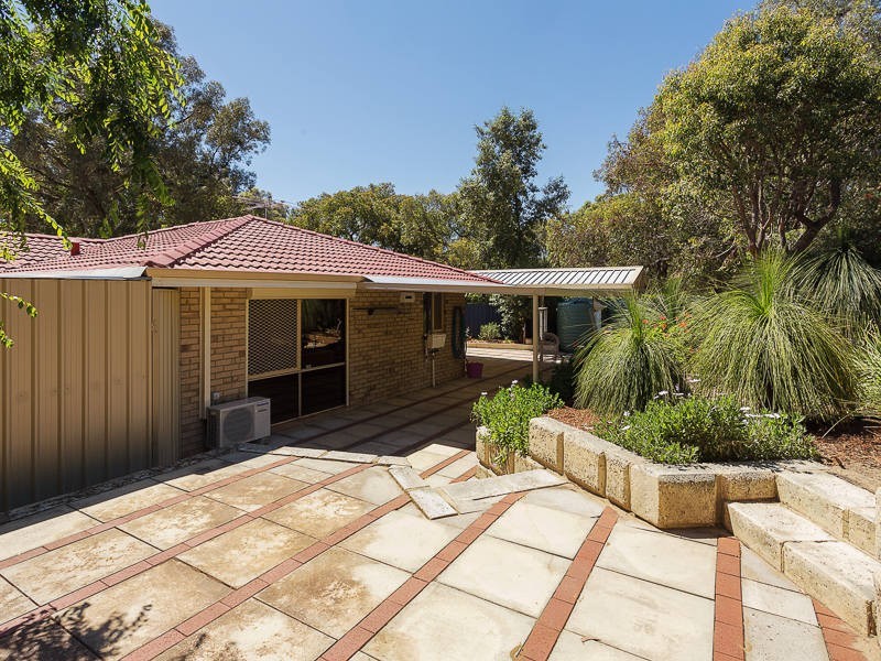 12 Whitmore Place, Coolbellup WA 6163