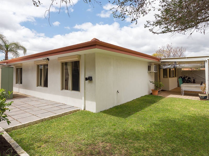 19 Park Lane, Canning Vale WA 6155