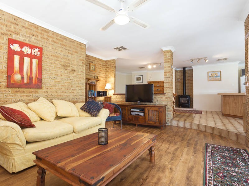 17 Masefield Avenue, North Lake WA 6163