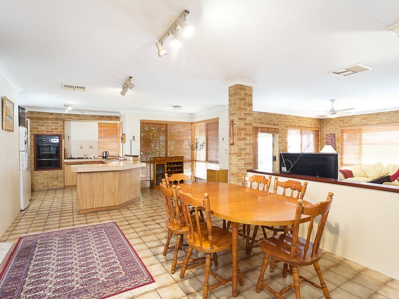 17 Masefield Avenue, North Lake WA 6163