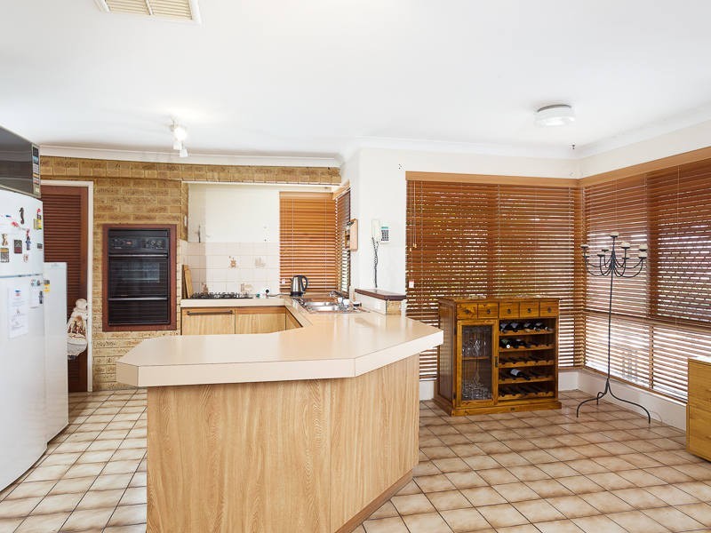 17 Masefield Avenue, North Lake WA 6163