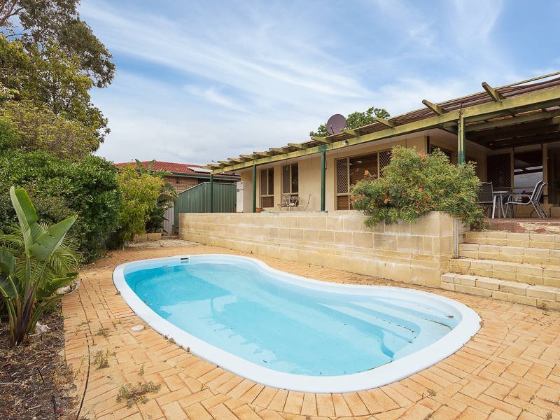 17 Masefield Avenue, North Lake WA 6163