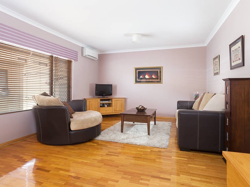 76 Forillion Avenue, Bibra Lake WA 6163