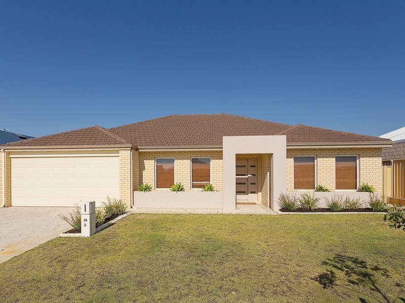 9 Inverson Blvd, Hammond Park WA 6164