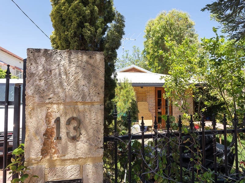 13 Scott Street, South Fremantle WA 6162