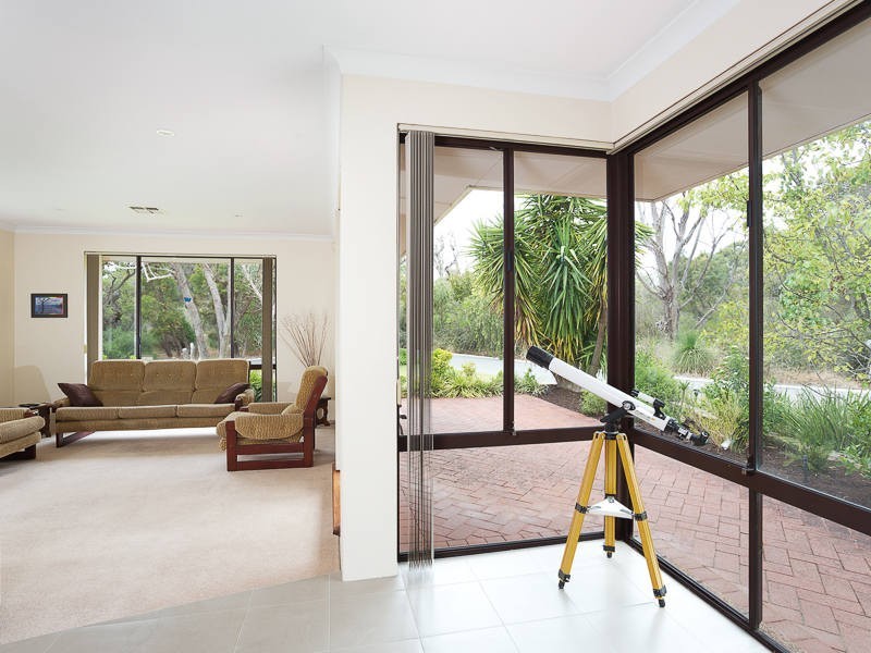 29 Brooks Place, Wandi WA 6167