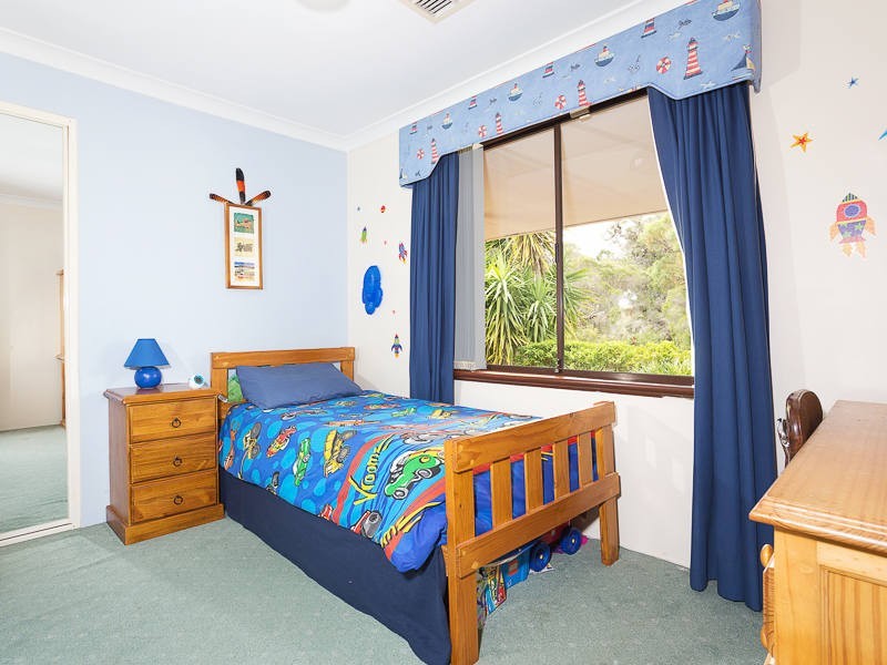 29 Brooks Place, Wandi WA 6167