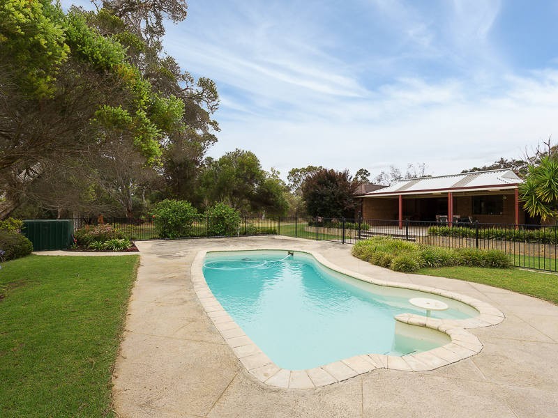 29 Brooks Place, Wandi WA 6167