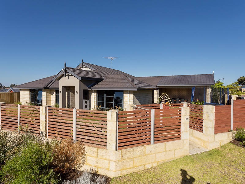 16 Friarbird Terrace, Beeliar WA 6164