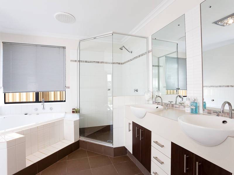 16 Friarbird Terrace, Beeliar WA 6164