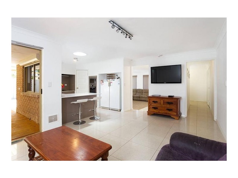 2 Ocean Place, Waikiki WA 6169