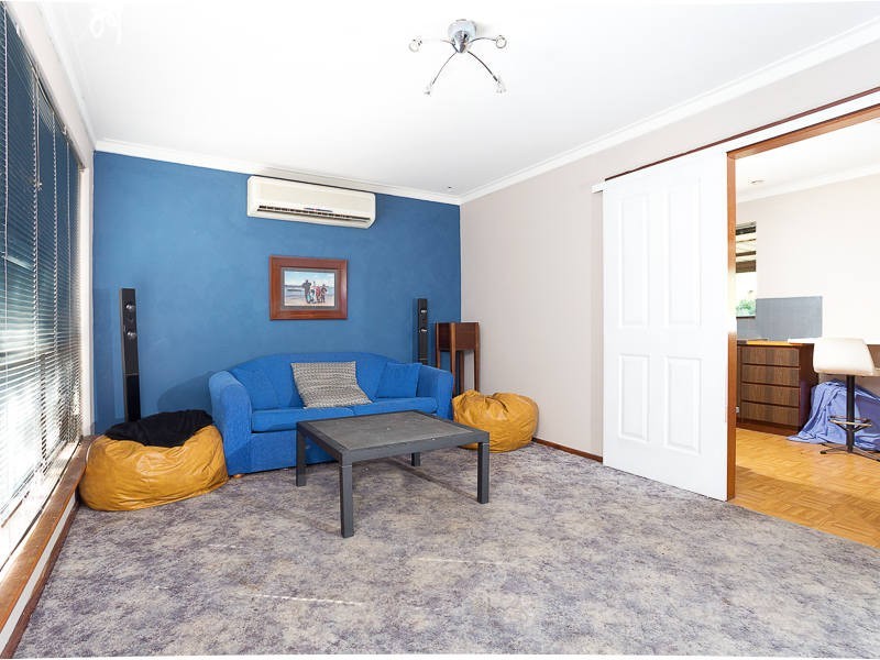 42 James Street, Gosnells WA 6110