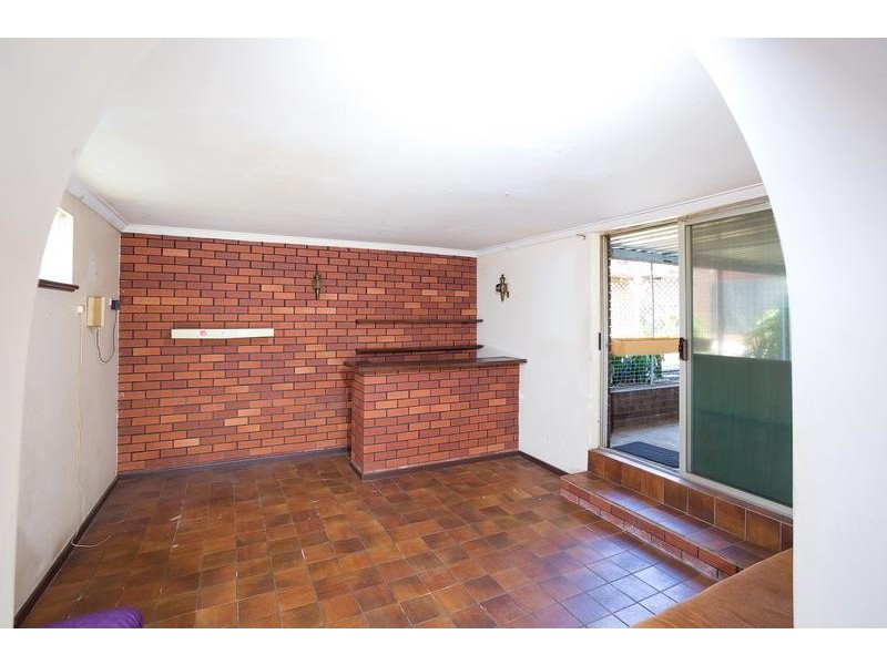 38 Pilgrim Way, Hamilton Hill WA 6163