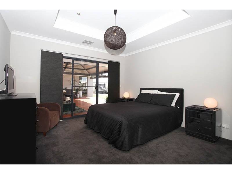 37 Armand Drive, Aubin Grove WA 6164