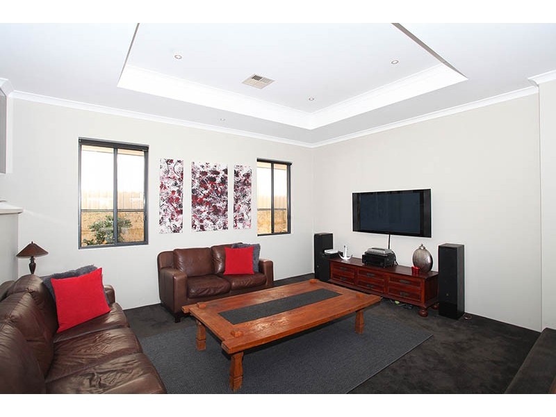 37 Armand Drive, Aubin Grove WA 6164