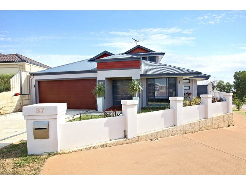 37 Armand Drive, Aubin Grove WA 6164