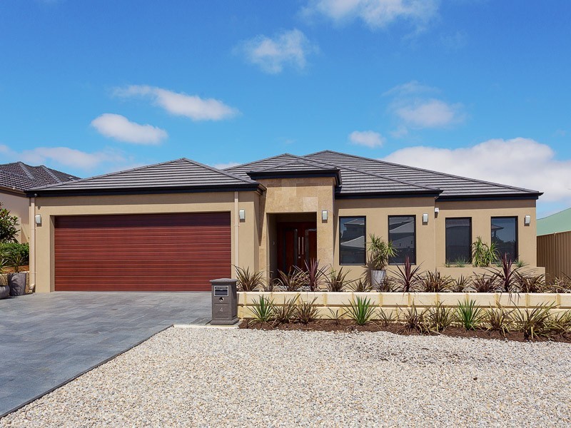 4 Redheart Way, Beeliar WA 6164