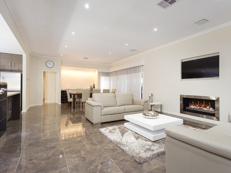 4 Redheart Way, Beeliar WA 6164