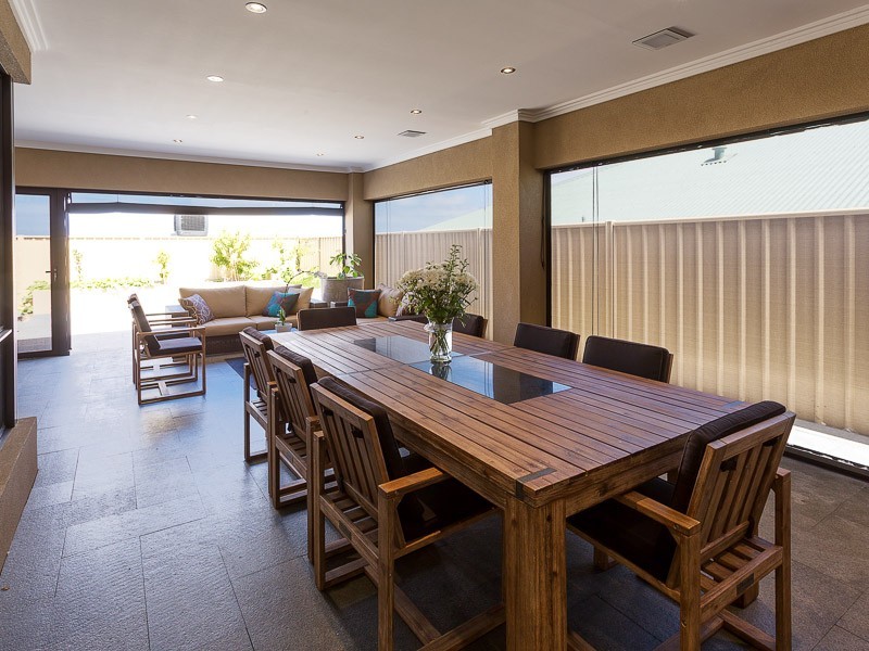 4 Redheart Way, Beeliar WA 6164