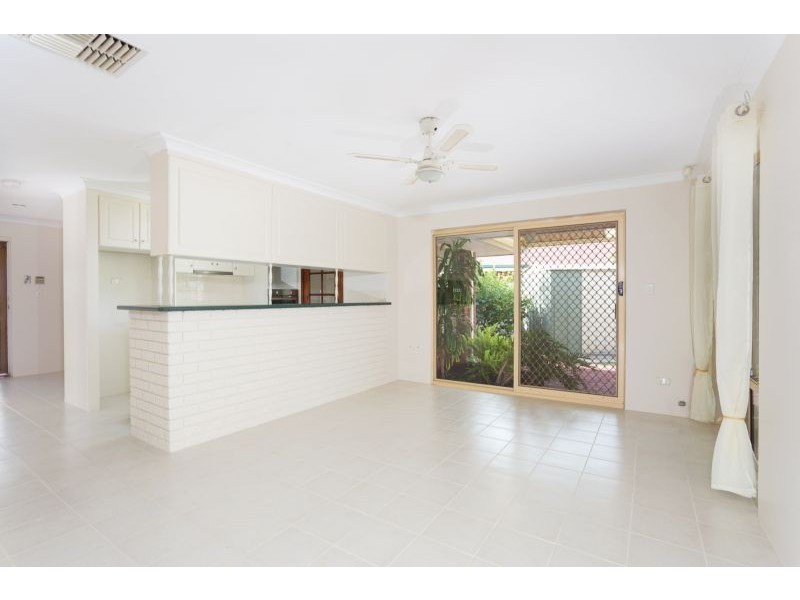 10 Indigo Place, South Lake WA 6164