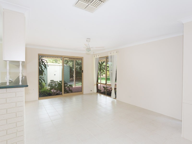 10 Indigo Place, South Lake WA 6164