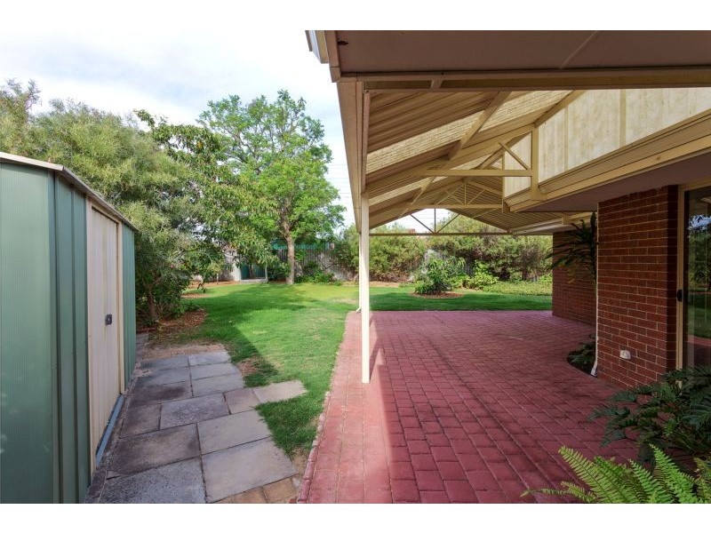 10 Indigo Place, South Lake WA 6164