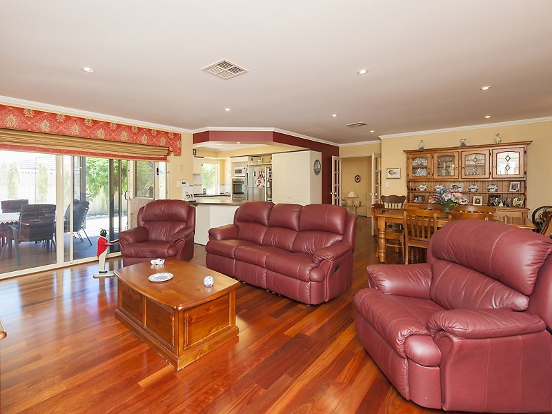 79 Peterborough Circle, North Lake WA 6163