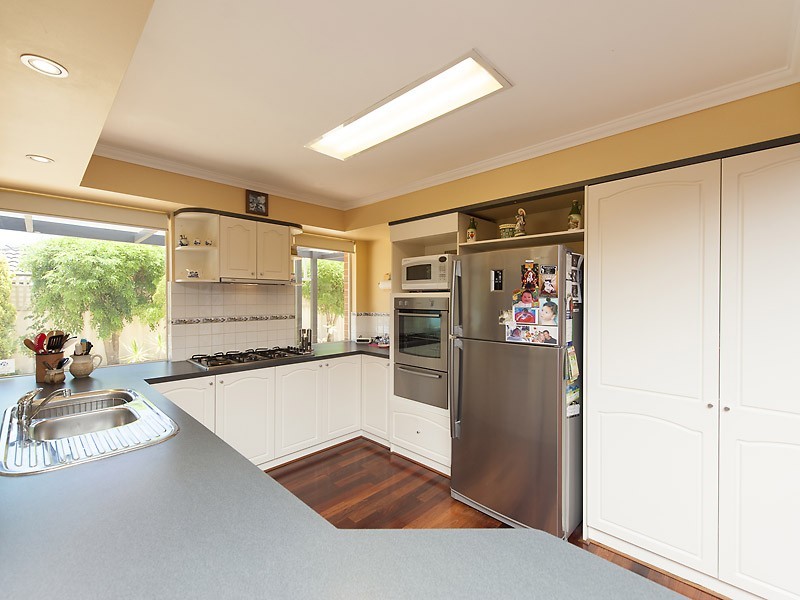 79 Peterborough Circle, North Lake WA 6163