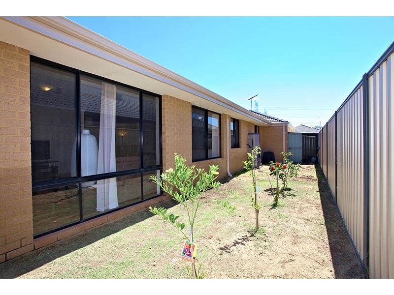 16 Kesiya Turn, Aubin Grove WA 6164