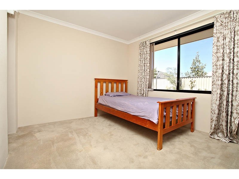 16 Kesiya Turn, Aubin Grove WA 6164