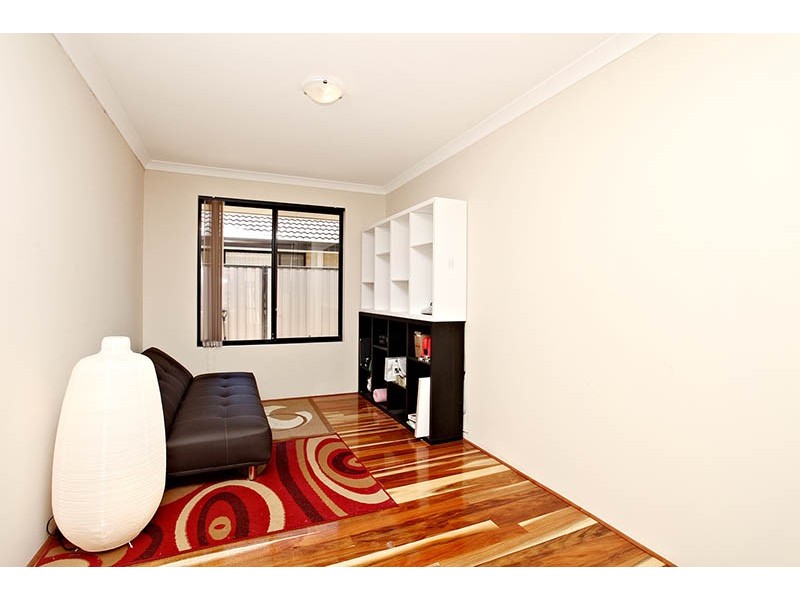 16 Kesiya Turn, Aubin Grove WA 6164