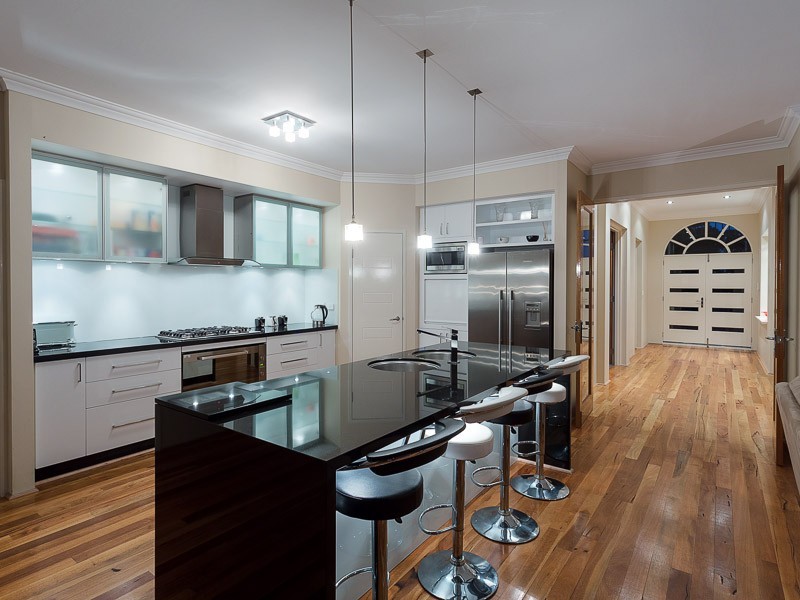 7 Jersey Road, Oakford WA 6121