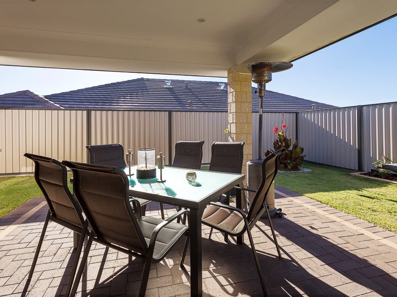 34 Belmore Bend, Aubin Grove WA 6164